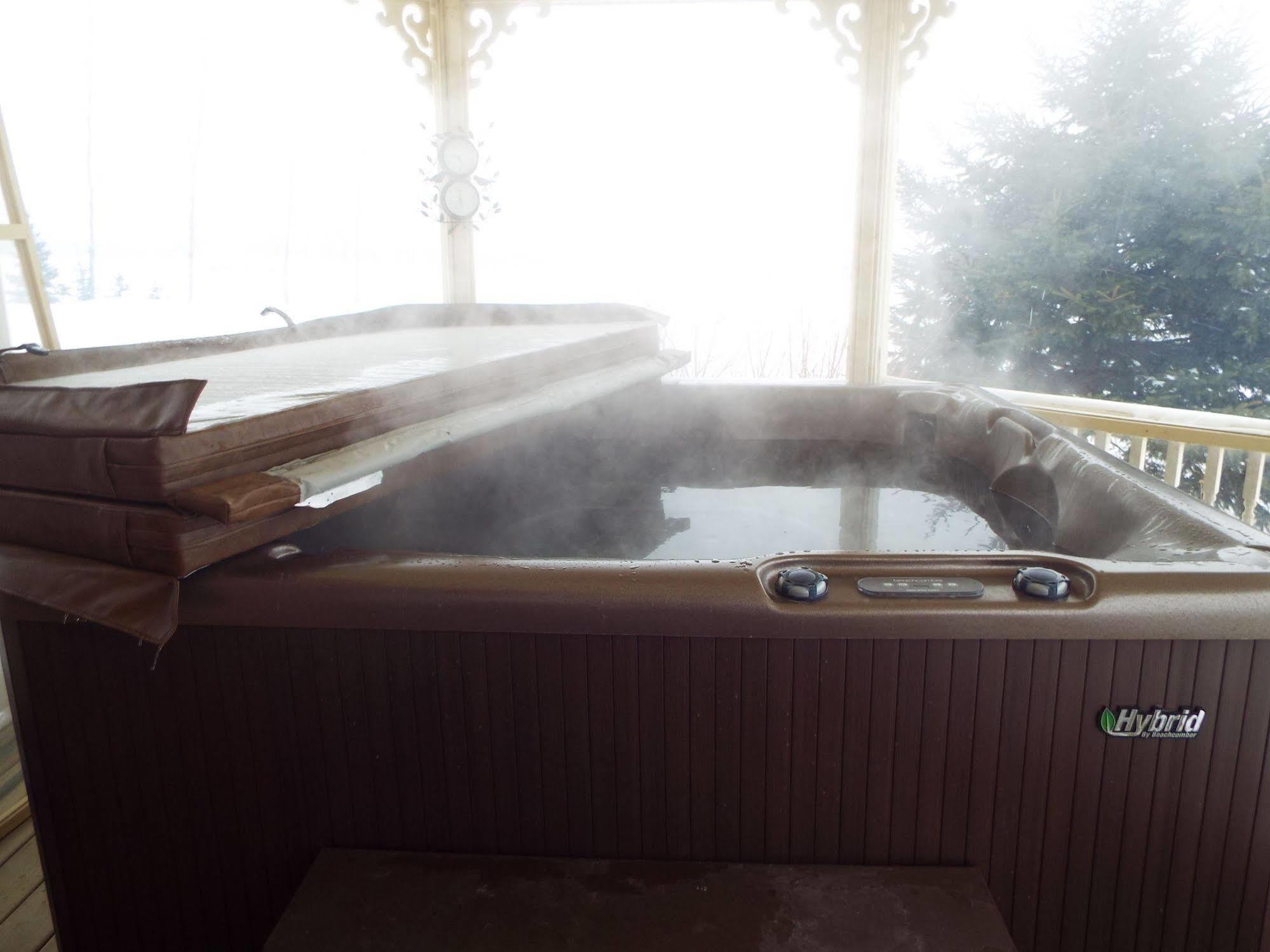 Clearview Station & Caboose B&B Creemore 외부 사진